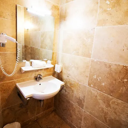 Bel Azur Hotel 2*