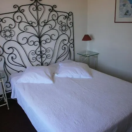 Bel Azur Hotel 2*